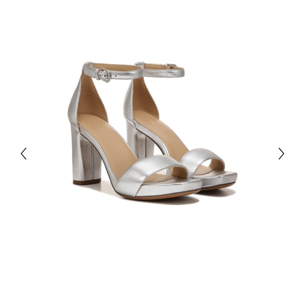 Silver Leather shoes from Naturalizer -size 8